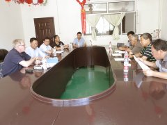 北京型材拉彎廠熱烈歡迎德國客人實(shí)地考察！
